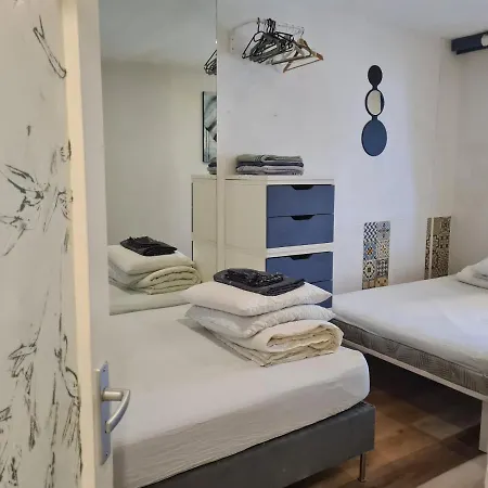 1 Bedroom 15 Min By Tram To Centre! Apartament *