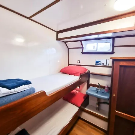 Hotel Hotelboat *