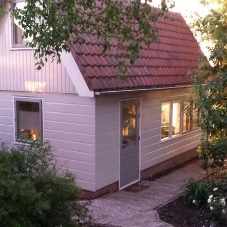 Very In Durgerdam, With Private Garden, Free Parking, Pets Allowed Ferienhaus Amsterdam