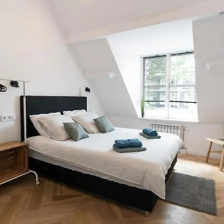 Raam Studio's Séjour chez l'habitant *