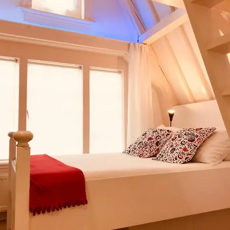 Little Tulip Guest house *
