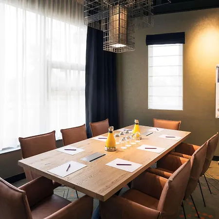 Mercure Sloterdijk Station 4*