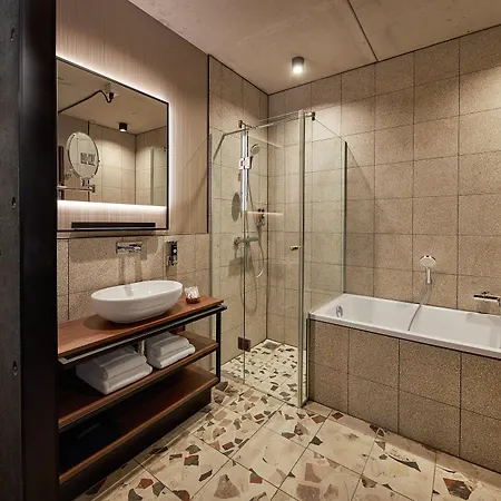 Inntel Landmark 4* אמסטרדם