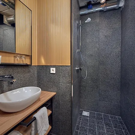 מלון Inntel Landmark 4*