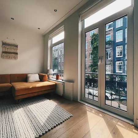Appartement Spacious Designer Duplex Next To Park *
