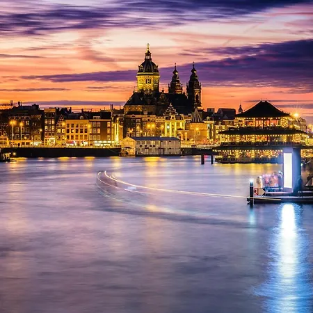 Ботель Unique Hotelboat Lena Maria *