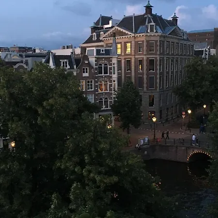 Dutch Masters Short Appartement