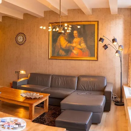 Dutch Masters Short Appartement