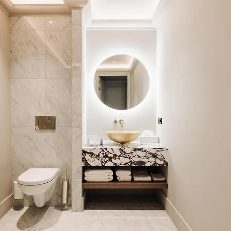 717 Hotel 5*
