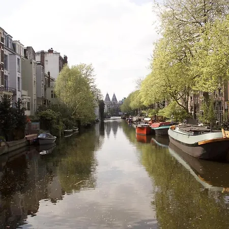 Canal Hotel