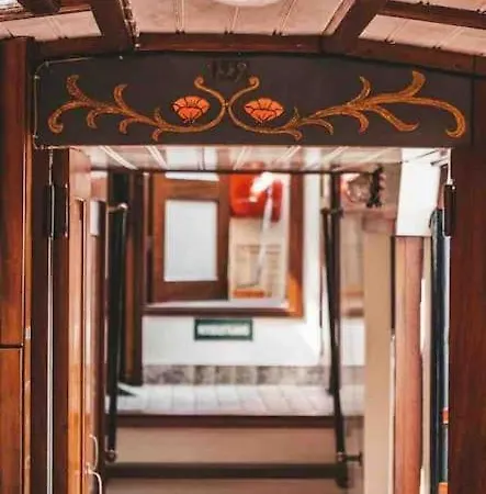 Amazing Private Luxury Boat 船上ホテル
