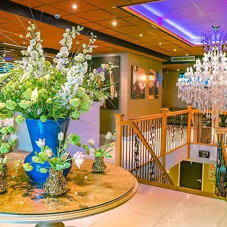Hotel Luxury