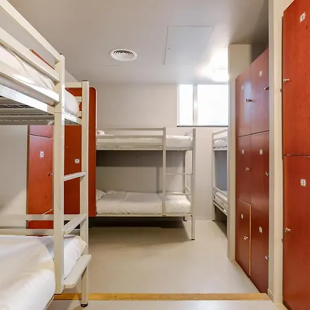 Clinknoord Hostel *