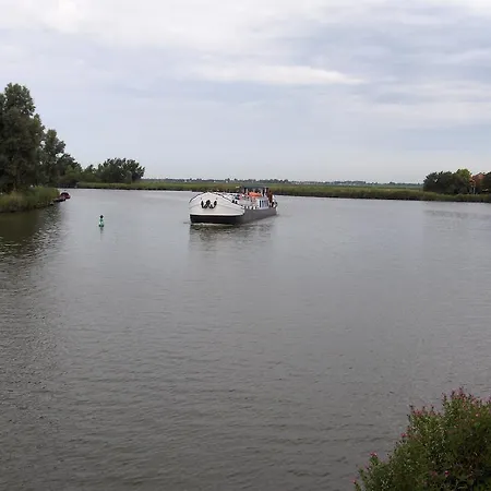 Botel Anna Maria Ii