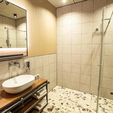 Inntel Landmark 4* אמסטרדם