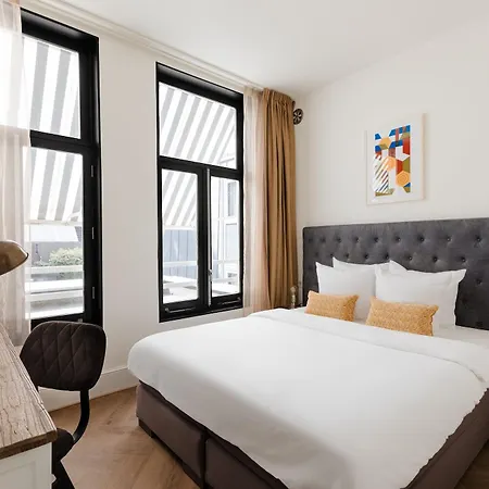 Piet Hein Hotel