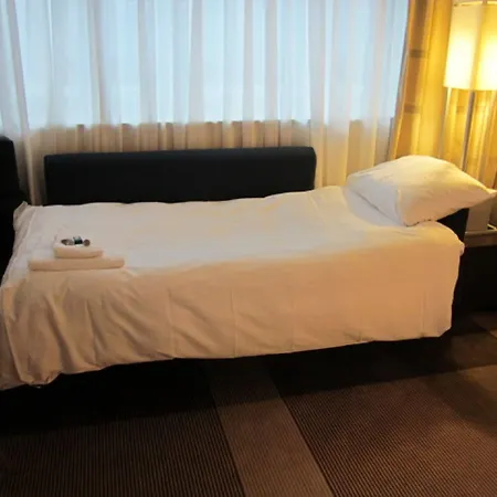 Moevenpick City Centre 4*