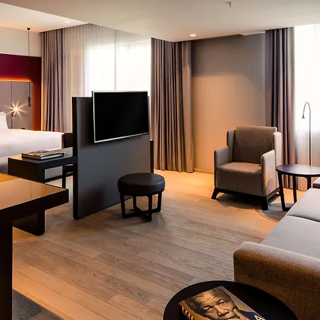 Anantara Grand Krasnapolsky Hotel 5*