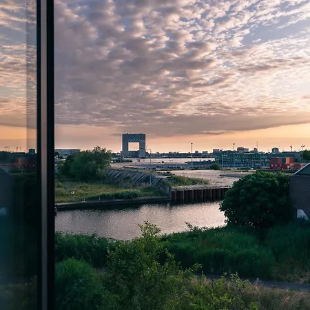 Unique Boutique 45m2 With Amazing Views Amsterdam