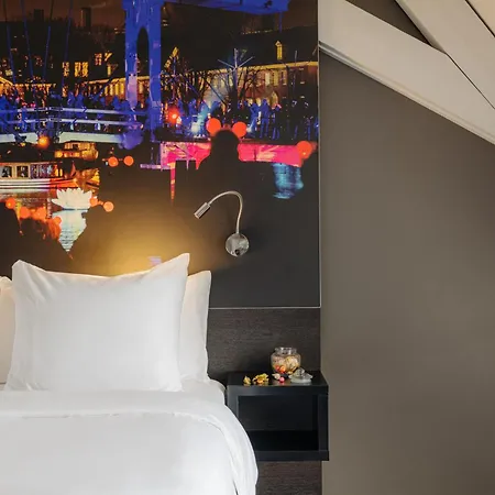 Hotel The Manor 4*