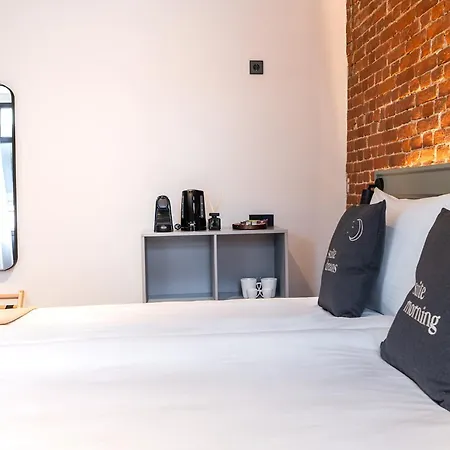 Отель Limehome Leidsekruisstraat *
