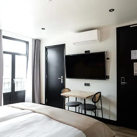 Limehome Leidsekruisstraat Отель *