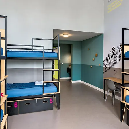 Stayokay Oost Albergue *