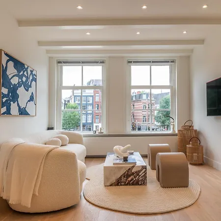 Elegant & Unique Canal House In Famous Canal Area ヴィラ *