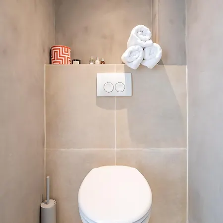 Elegant & Unique Canal House In Famous Canal Area * アムステルダム
