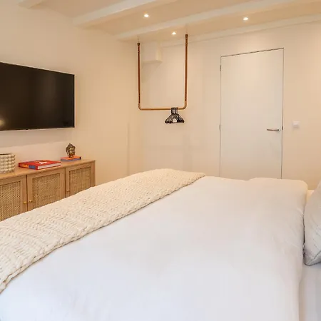 Elegant & Unique Canal House In Famous Canal Area ヴィラ *