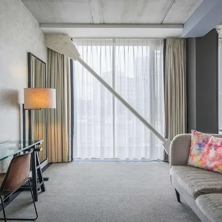 Hotel Doubletree By Hilton - Ndsm Wharf 4*
