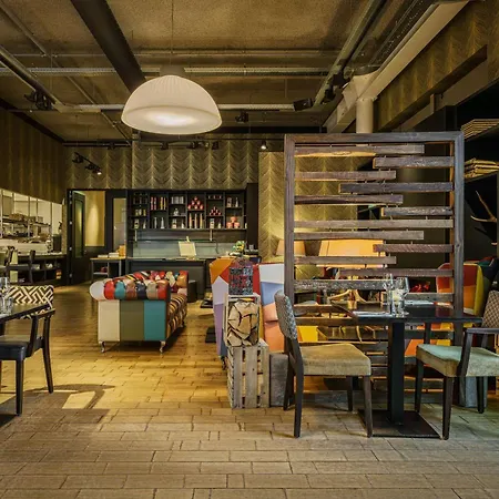 Doubletree By Hilton - Ndsm Wharf 4*