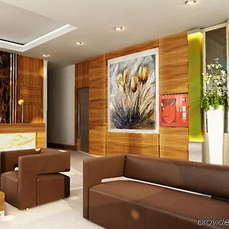 Grand Downtown Hotel 4*