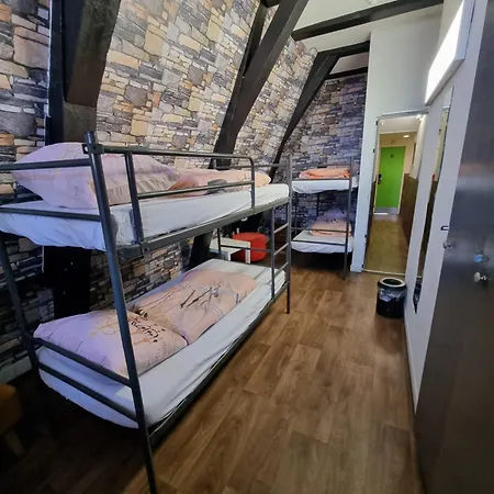 Albergue Downtown Canal View