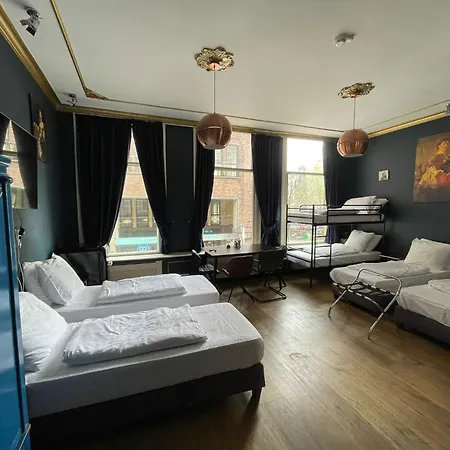 Hotel Rembrandt Square Center 3*