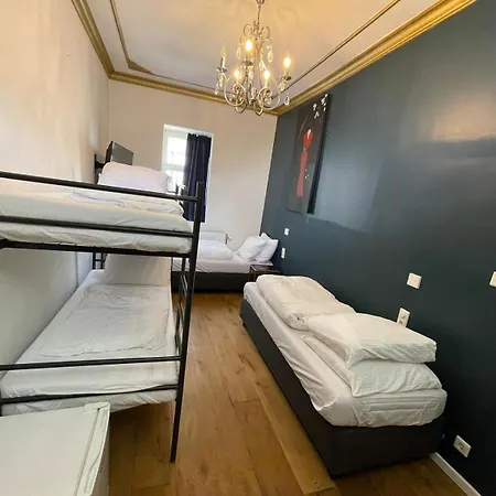 Rembrandt Square Center Hotel