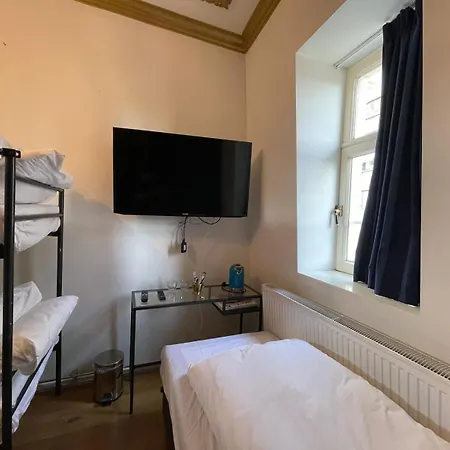 Rembrandt Square Center Hotel 3*