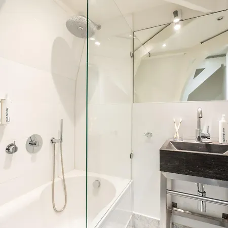 Aparthotel Yays Vondelpark By Numa 4*