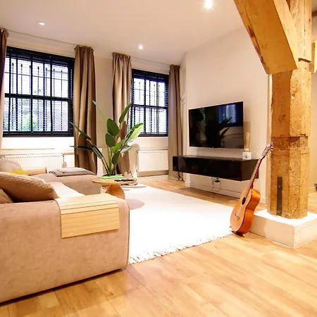 Apartamento Stunning 2 Bedroom Apt. Heart Of The City! Ámsterdam