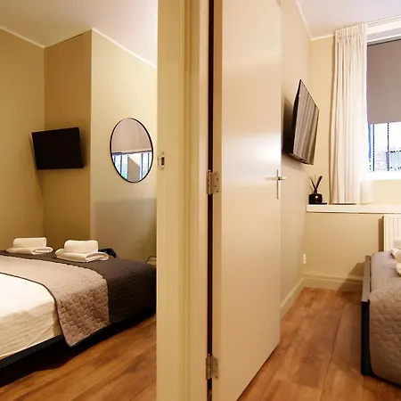 Apartamento Stunning 2 Bedroom Apt. Heart Of The City!