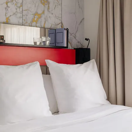The Lancaster Hotel 4*