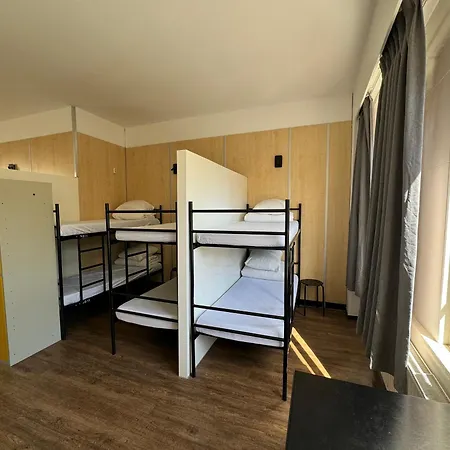 Hostel Xplore *