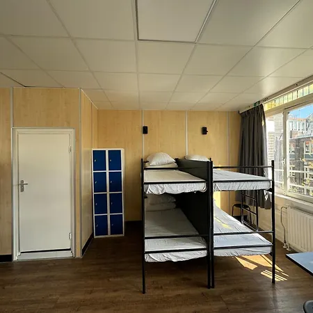 Hostel Xplore