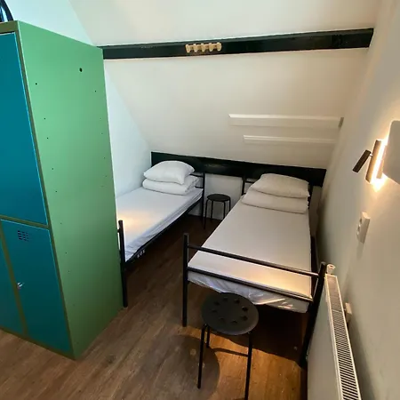 Xplore Hostel *