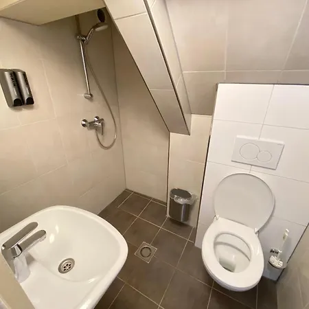 Hostel Xplore