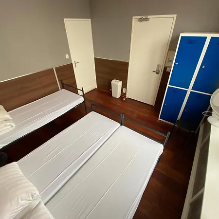 Hostel Xplore