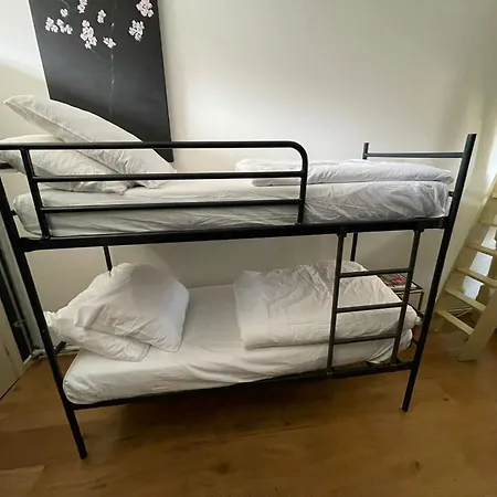 Rembrandt Square Center Hotel 3*