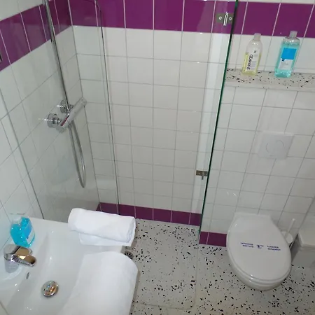 Corner House Отель Амстердам