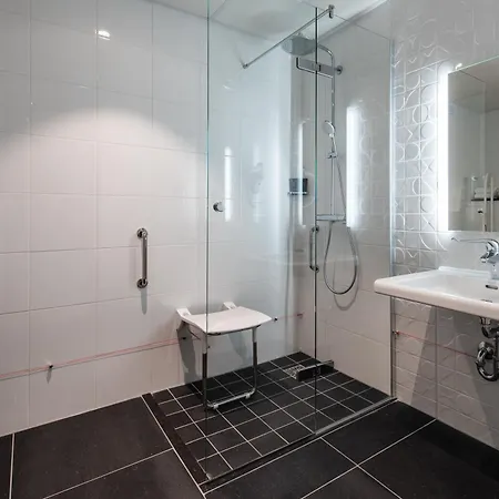 Apart Otel Numa Docklands 4*