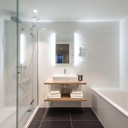 Numa Docklands Apart Otel